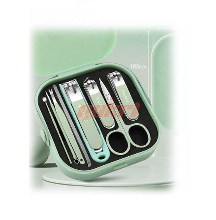 Portable Manicure Set (8 Pieces)